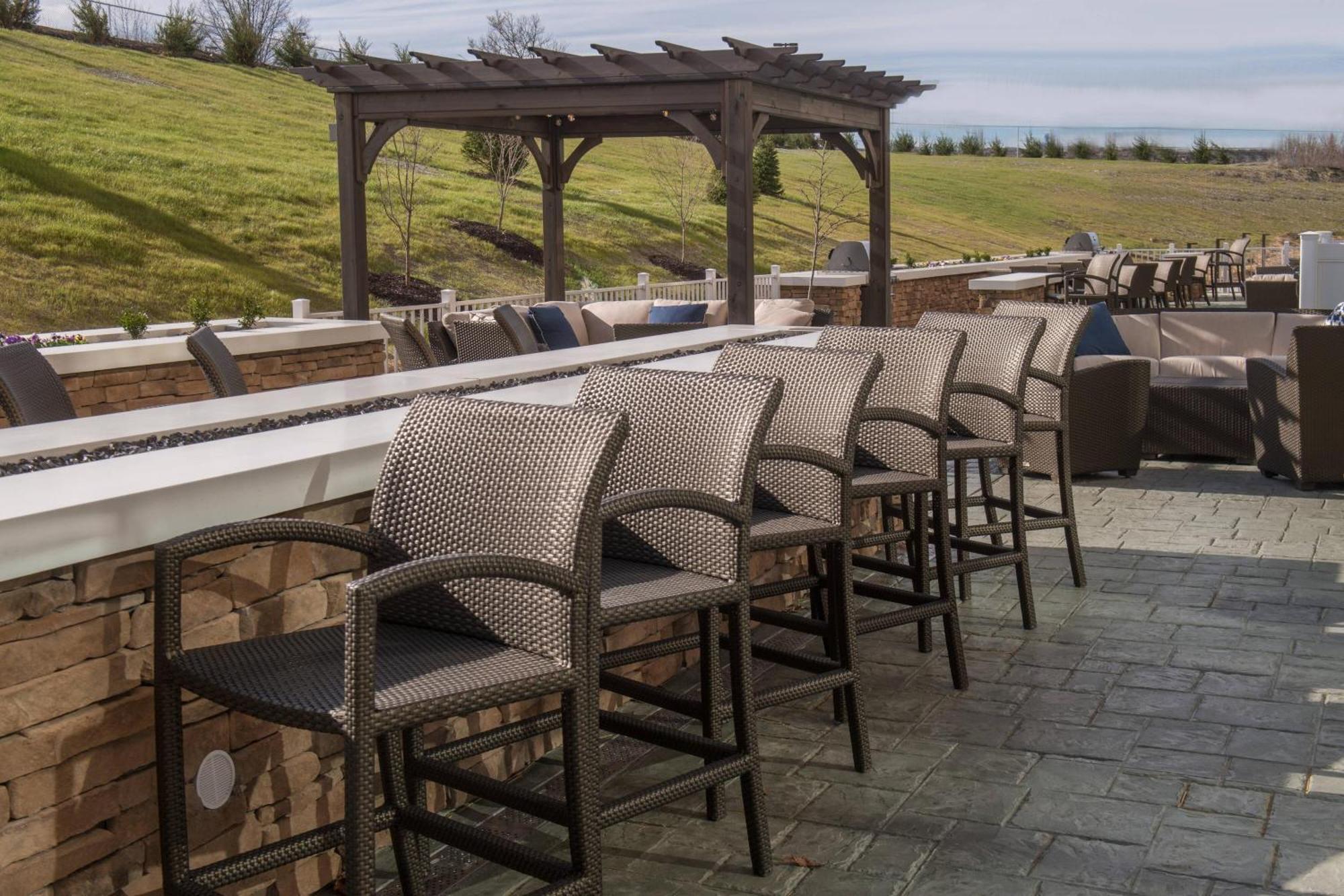 Towneplace Suites By Marriott Altoona Exterior photo